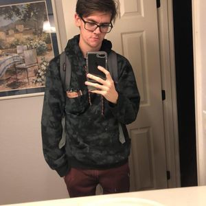 Meet your Posher, Joshua